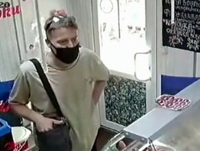 Благовещенец потерял в ТЦ банковскую карту которой воспользовался другой видео