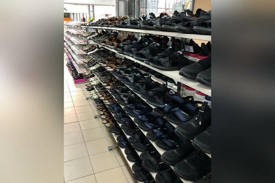 В ТЦ Благовещенска выявили обувь без обязательной маркировки Владелец попытался откупиться от полиции
