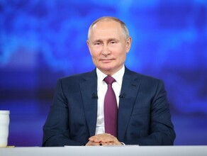 Владимир Путин ночью встретился с губернатором Амурской области О чем они говорили