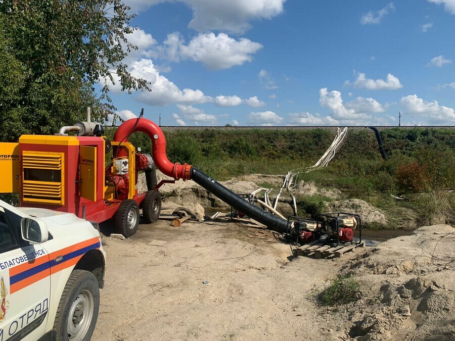 В Благовещенскм районе вода продолжает отступать Активно идут аварийновосстановительные работы фото