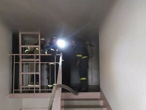 В Свободном при пожаре в жилом доме эвакуировали 10 человек фото