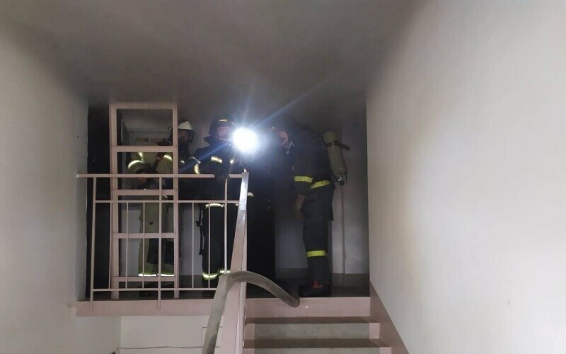 В Свободном при пожаре в жилом доме эвакуировали 10 человек фото