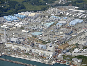 Японцы собираются сбросить с Фукусимы тонны радиоактивной воды которая может попасть на Дальний Восток