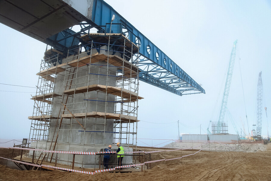 Новый Зейский мост в Благовещенске построен больше чем на треть фото