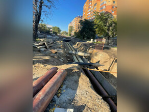 На улице Артиллерийской Благовещенска подрядчик не завершил в срок ремонт сетей Жители без горячей воды почти 3 месяца