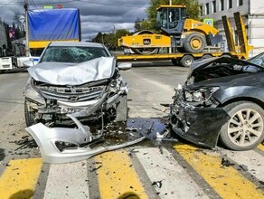 В Свободном в жестком ДТП пострадали люди фото