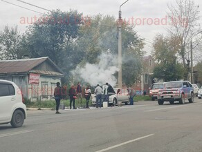 В Благовещенске на дороге загорелся автомобиль