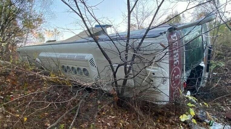 В Хабаровском крае разбился междугородный пассажирский автобус