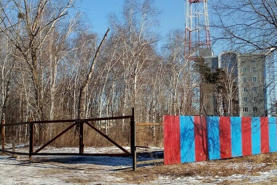 Когда обустроят сквер в Благовещенске рядом с телевышкой 