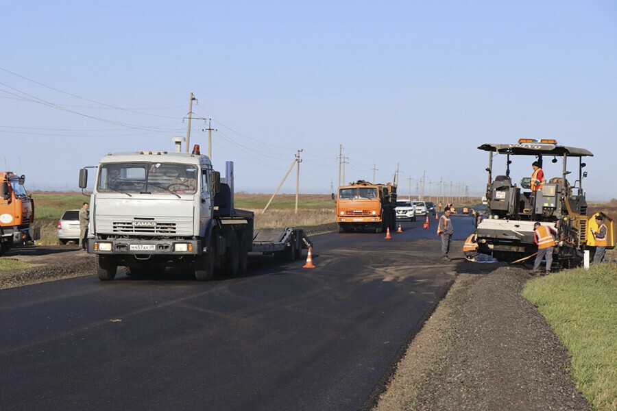 На трассе Благовещенск  Гомелевка досрочно завершили ремонт трех участков 