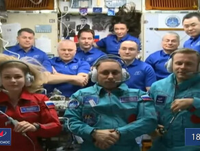 Это дебют впервые в России в космос отправилась съемочная группа Юлия Пересильд и Клим Шипенко уже вышли на связь с Землей 