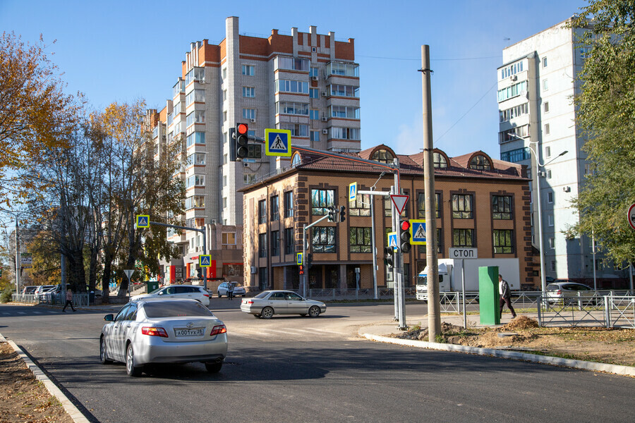 На отремонтированной улице Горького открыли для движения больше половины участков Что с улицей Ленина