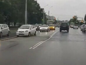 На Игнатьевском шоссе снова начал проваливаться асфальт видео