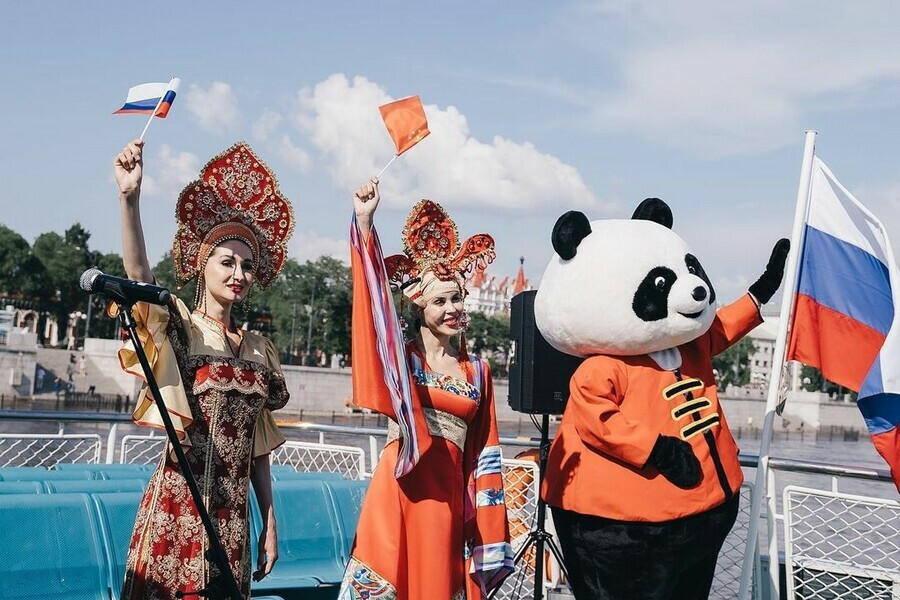 Российскокитайская ярмарка культуры и искусства признана лучшим туристическим событием Сибири и Дальнего Востока