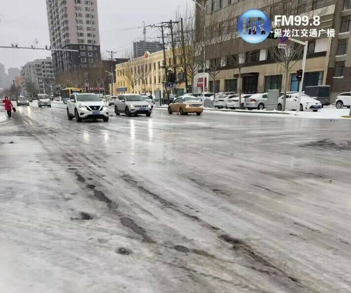 На Харбин обрушился ледяной дождь фото