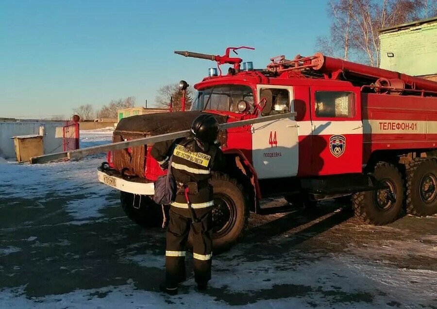 Мог замерзнуть насмерть мужчину вытащили изпод земли в амурском селе Дальневосточное