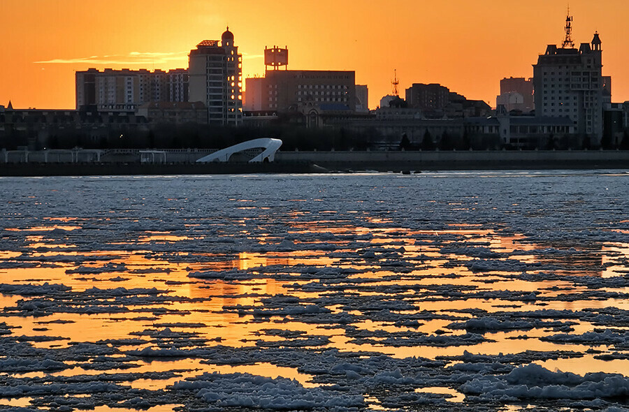 Снег местами сильный 18 ноября погоду в Амурской области будет определять циклон