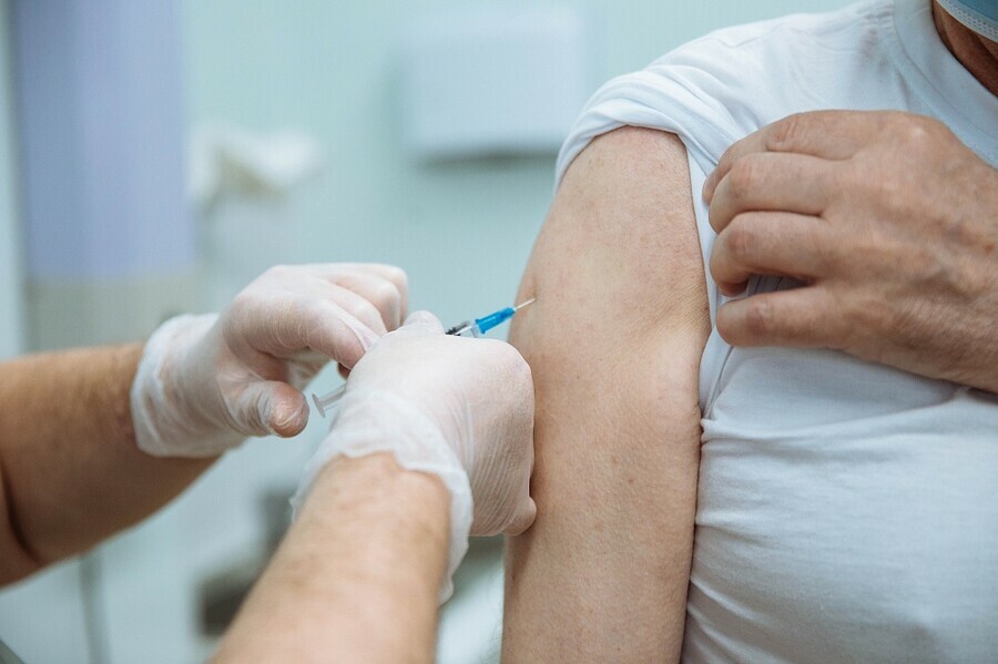 В Амурской области в двух муниципалитетах полностью закончена вакцинация от COVID19 Их объявили зеленой зоной