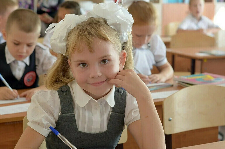 Научить детей финансовой грамотности хотели бы 89  россиян