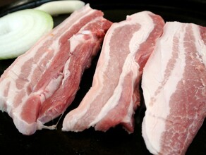 В Приамурье пытались ввезти две тонны нелегального мяса и более 70 голов скота 