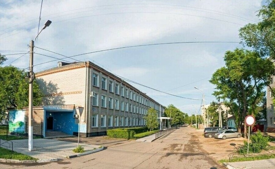 В Благовещенске заминировали две школы Детей экстренно эвакуировали