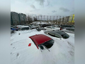 Раскачивающиеся дома и люди на четвереньках как Владивосток пережил снежную бурю фото видео