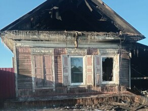 У многодетной семьи из Свободного потерявшей в пожаре все псевдоволонтеры пытались украсть деньги