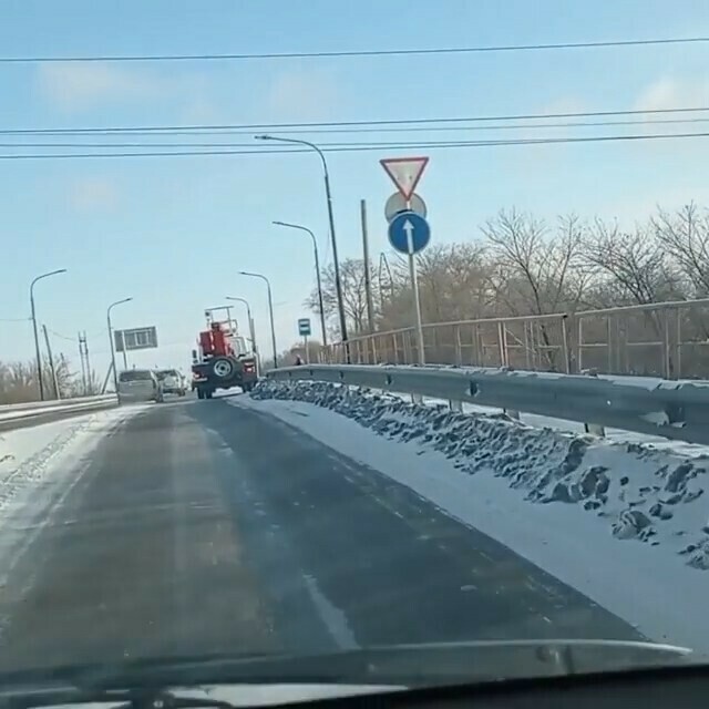 В Благовещенске на мосту через Зею ведутся работы Возможны пробки при выезде из города 