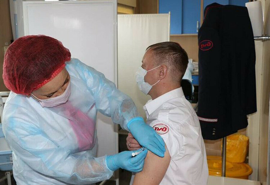 Жителей Сковородинского района будут прививать от гриппа и COVID19 в специальном поезде
