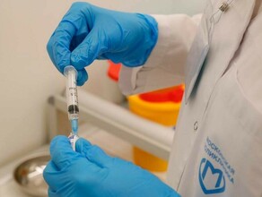 Вакцинация подростков от ковида в России может начаться в конце декабря