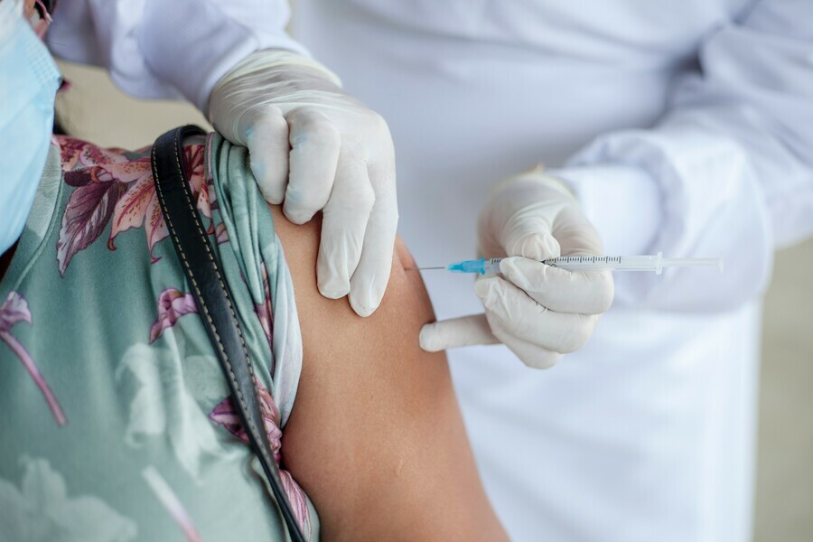 Минздрав планирует расширить список противопоказаний к вакцинации