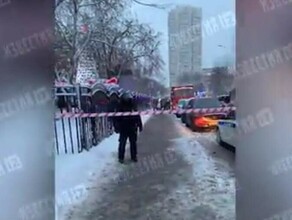 В московском МФЦ мужчина открыл стрельбу после просьбы надеть маску Есть убитые и раненые в том числе ребенок