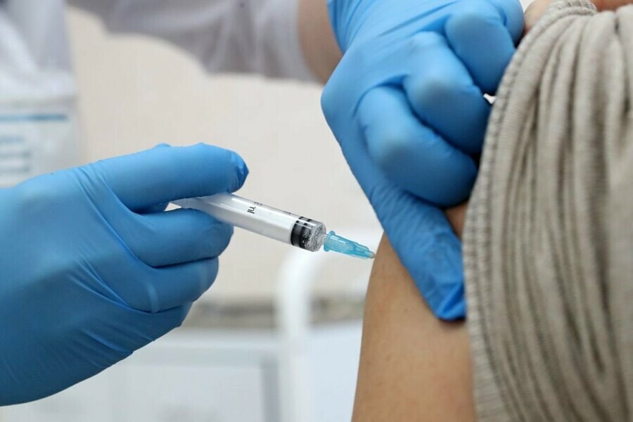 Амурский губернатор призвал не тратить силы на выездную вакцинацию в районах где много противников прививок