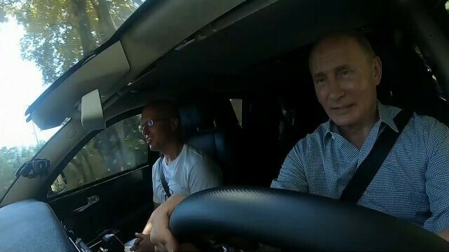 Об этом неприятно говорить Путин рассказал что в 90е работал таксистом