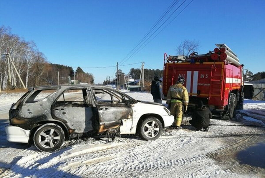 На трассе в Благовещенском районе загорелся автомобиль