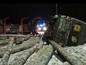 В Ярославской области автобус с детьми попал в ДТП понадобилась помощь врачей фото видео