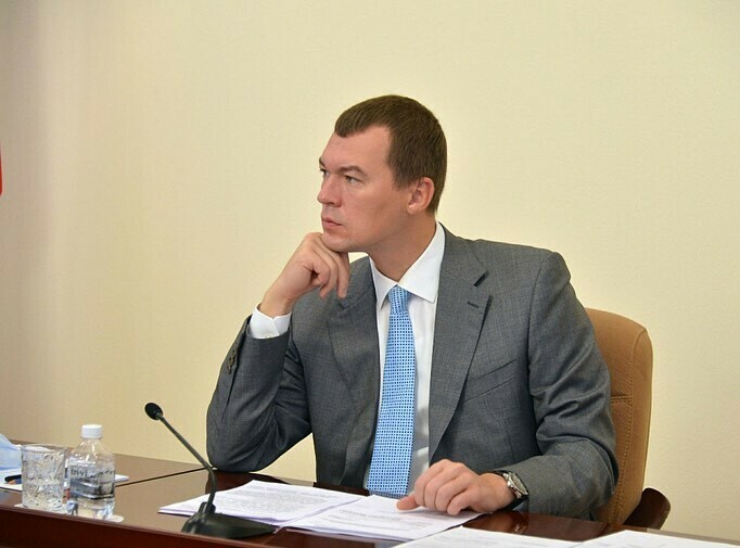 Дегтярев назвал фейком документ предлагающий разрешить чиновникам летать бизнесклассом за бюджетные деньги