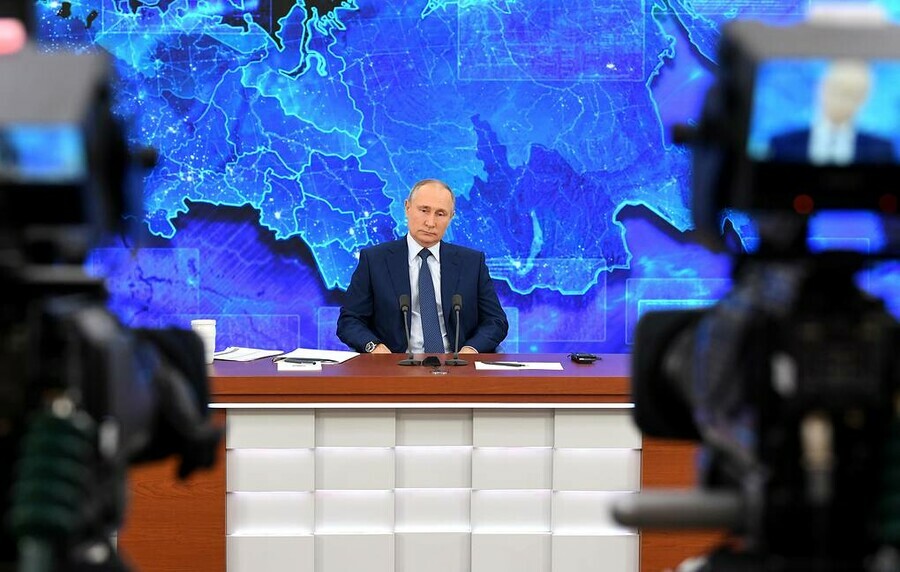 На ежегодную прессконференцию президента РФ приглашены Шнуров Собчак и представители СМИиноагентов