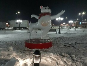 На набережной Амура в Благовещенске начали заливать каток фото