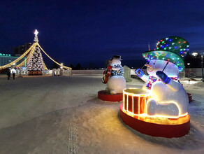 Новогодние веселинки от снежинки Дом Деда Мороза Сказка красок на Amurlife программа новогодних забав в каникулы