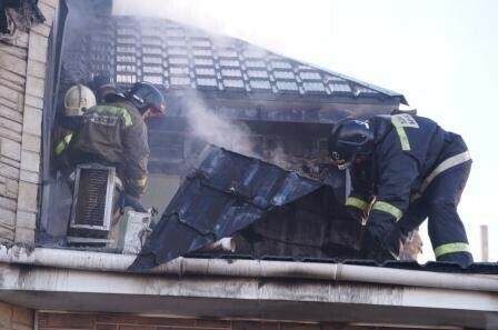 В Амурской области от электрокотла снова загорелся дом Коттедж спасали три пожарных машины