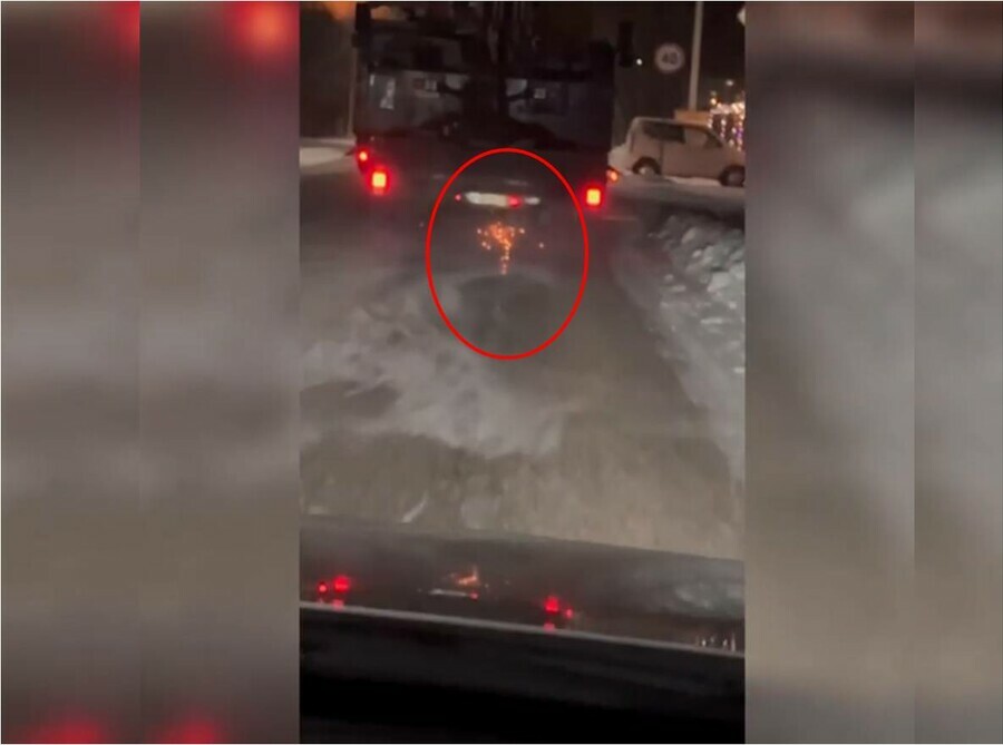 В Свободном большегруз выдал на дороге огненный фонтан видео