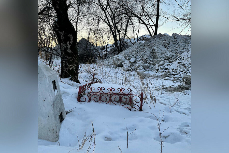 Амурские неокраеведы беспокоятся что территорию Вознесенского кладбища застроят Что говорят власти фото 