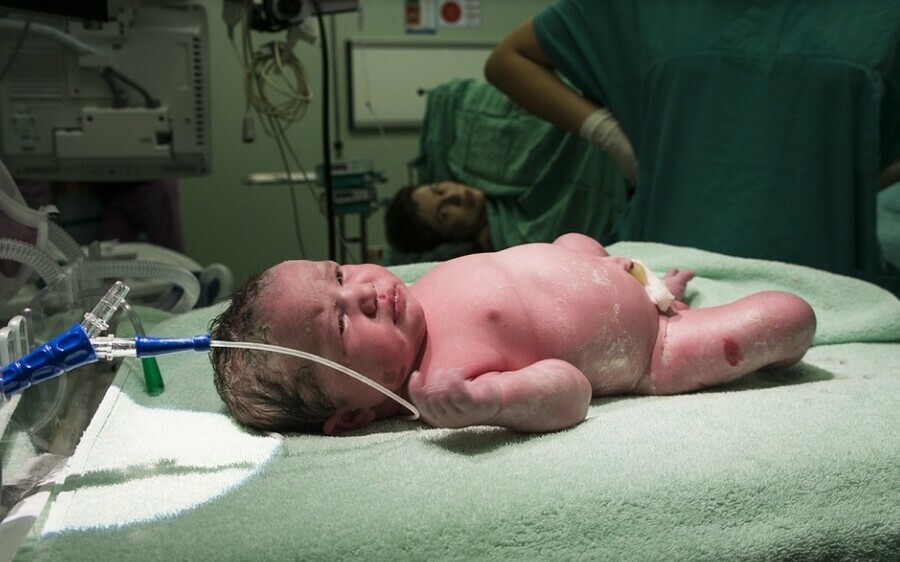 В ковидном госпитале Благовещенска на свет появился малыш