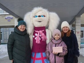 В Благовещенске торжественно выписали девочку которая получила серьезную травму в парке Дружбы фото видео