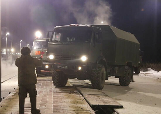 Эшелоны с вооружением военной техникой и военными направляются из Амурской области в Белоруссию