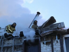 Ночью в Райчихинске загорелась баня