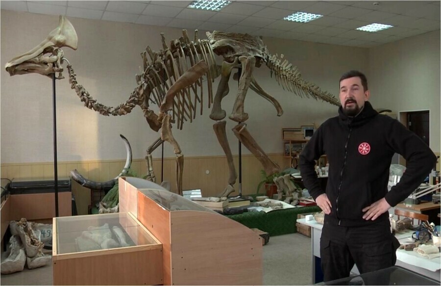 Иван Болотский Мы начали делать виртуальный музей динозавров И уверен раскопаем амурского тирекса