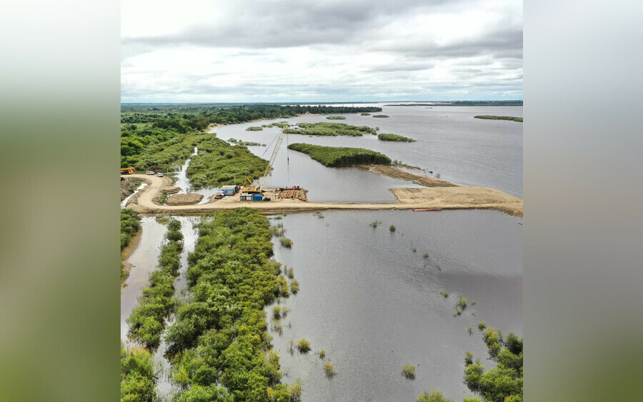 Амурский эколог взглянул на строительство нового моста через Зею с высоты птичьего полета фото