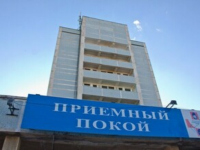 В гибели пожилой пациентки Амурской областной больницы выпавшей из окна обвинили медбрата